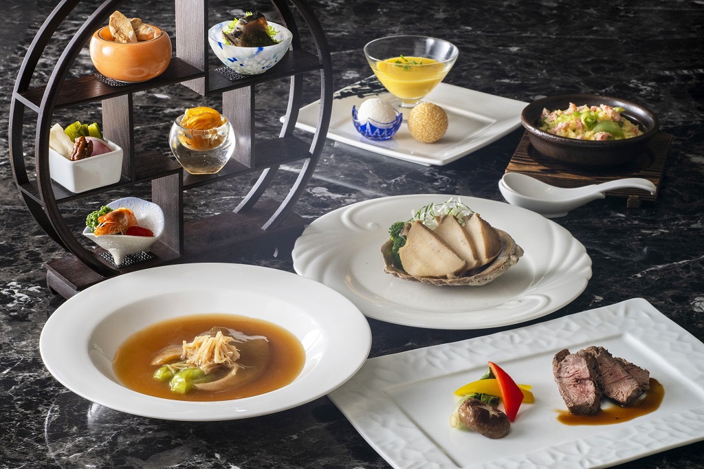 【Kira Course】Six dishes in total, including appetizers, braised whole shark fin, steamed black abalone, oven-baked domestic beef fillet, and more.