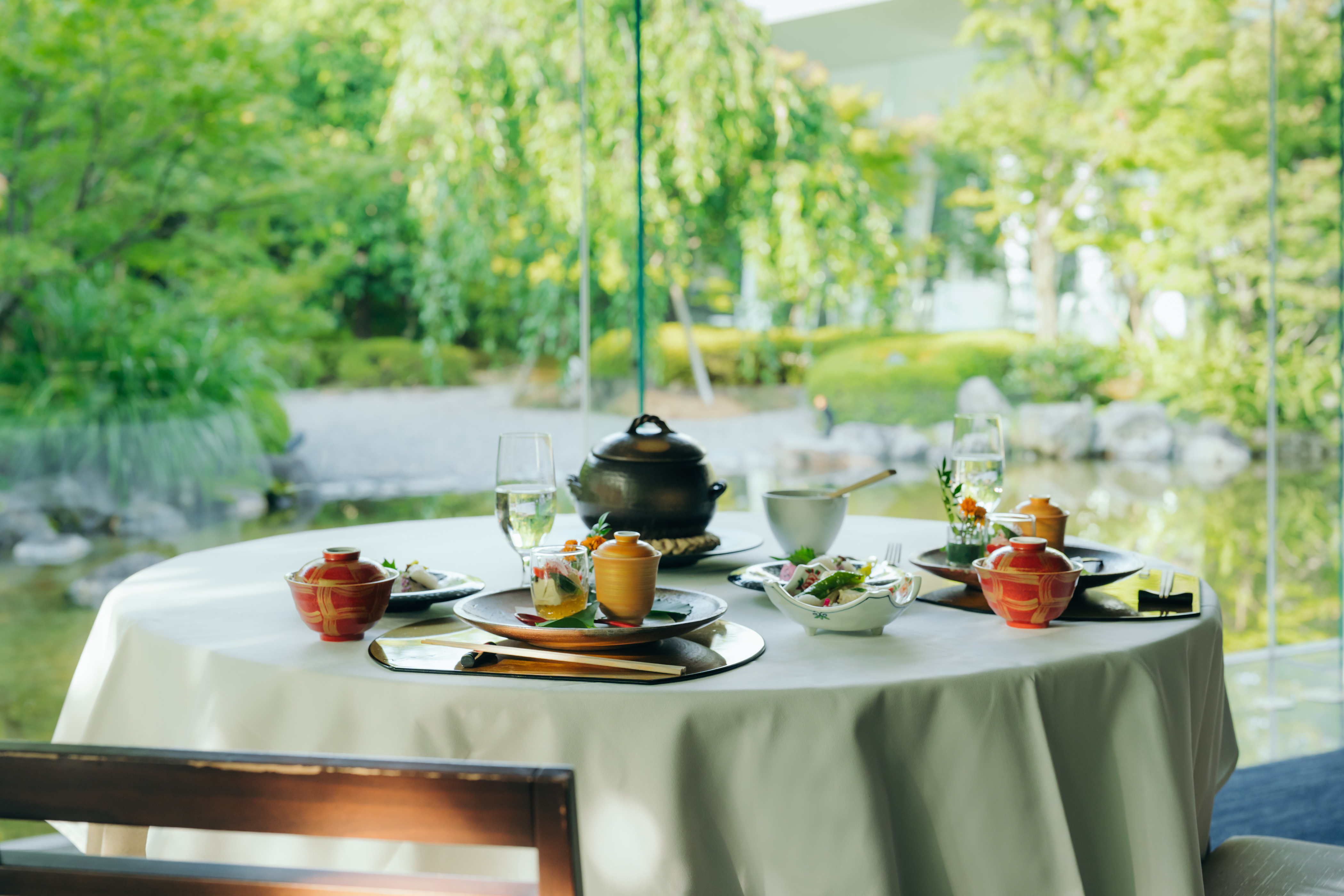 [12/14–25] Hana Course | Luxurious Full-Course Lunch to Enjoy While Overlooking a Japanese Garden