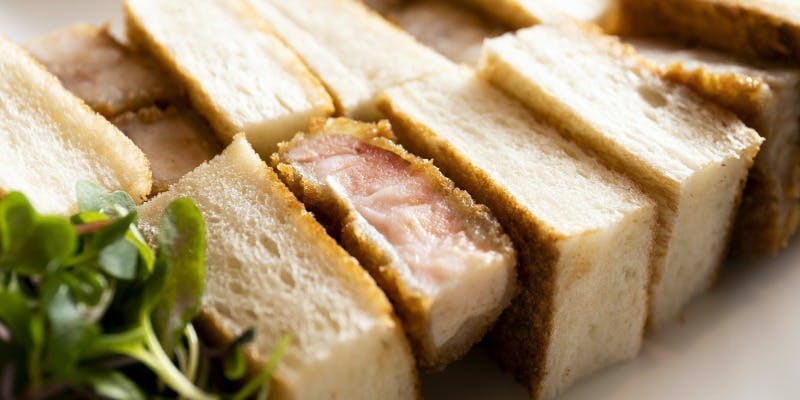 最受欢迎 超厚「ぶどう豚里脊猪排三明治」 轻食套餐