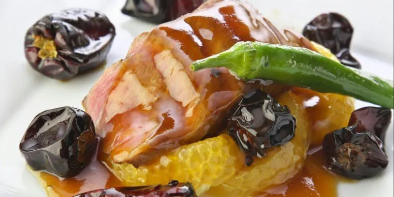 【光明】前菜拼盘、鱼翅汤、炒牛肉、海鲜料理等共7道菜