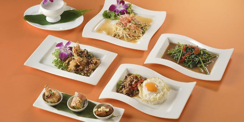 Authentic Thai cuisine with aromatic herbs, 8 selectable dishes