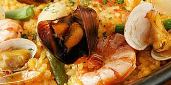 【スペシャルプラン】魚介パエリアや豚グリルなど全8品。