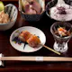 【おまかせ串コース5,500円】 比内地鶏を中心に特選焼鳥5本と野菜串2本を堪能できる。串のみコース