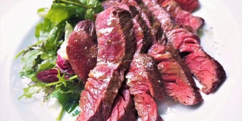 [Chef's Special] Main Course is the Popular Beef Harami Tagliata! VINORIO Enjoyment Course