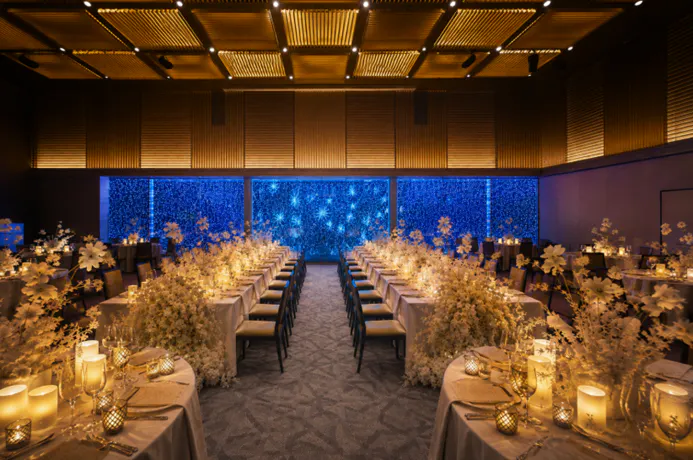 【女子会プラン3時間飲み放題】クリスマスディナー 12/21~12/23開催 イルミネーション会場