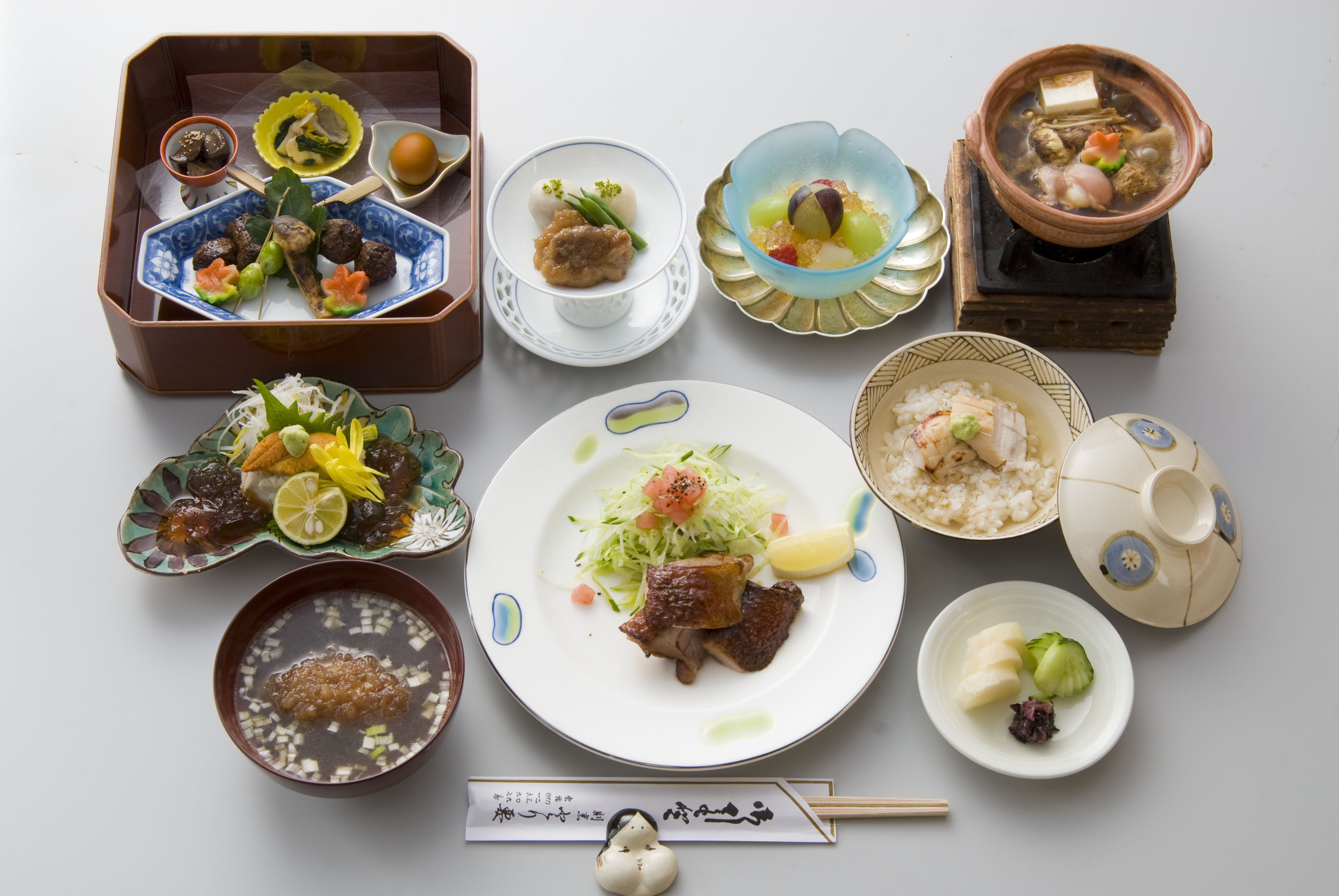 料理会席15,000コース【四季折々の品と、一人用コーチンみそ鍋の組み合わせコース】全8品 
