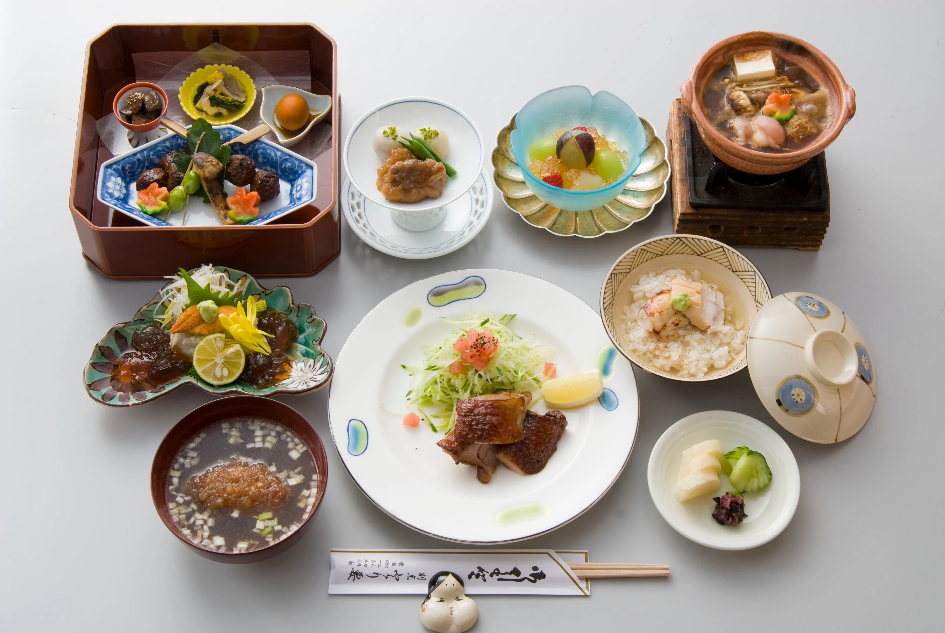 料理会席15,000コース【四季折々の品と、一人用コーチンみそ鍋の組み合わせコース】全8品 