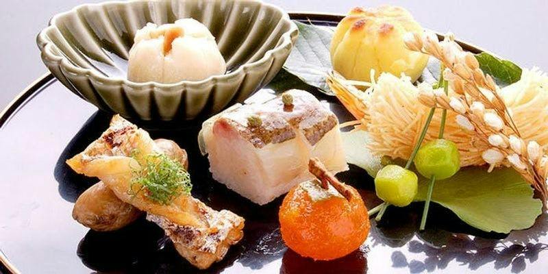【鳳コース】先付、造り、凌ぎ、主菜、焼き八寸、小鍋など