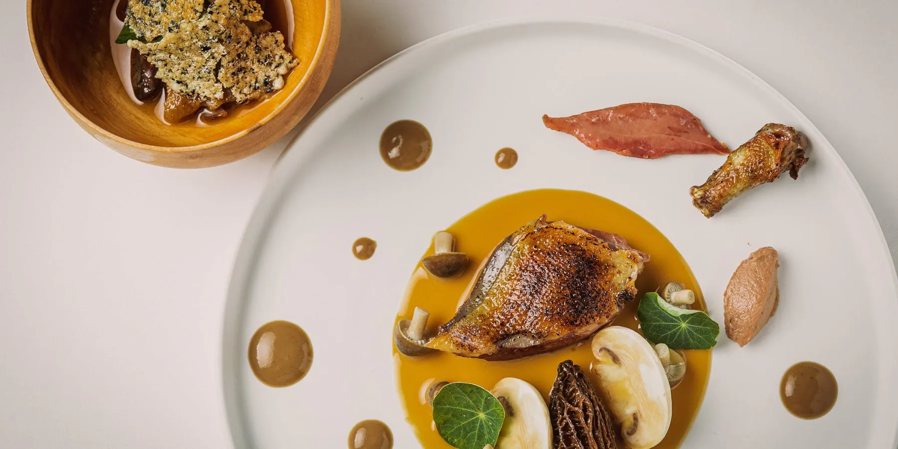 Dinner Menu MAY: Course with a choice of main dish, total of 9 items