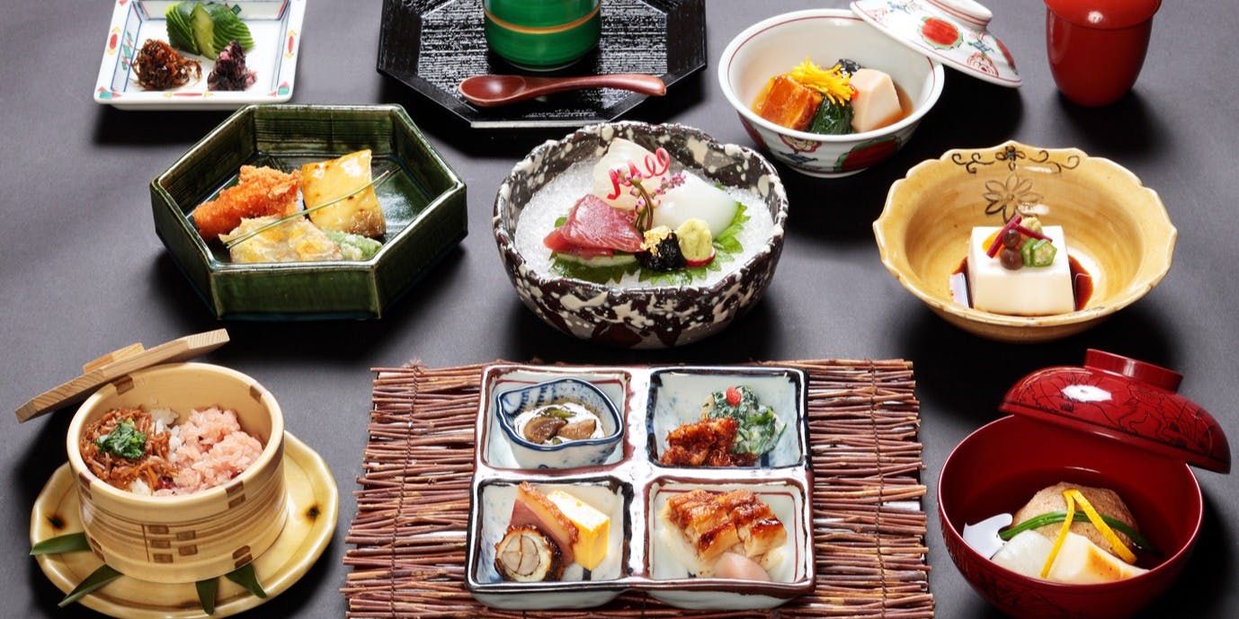 【午間特別懷石】生魚片、燒物、燉煮等共8道菜式