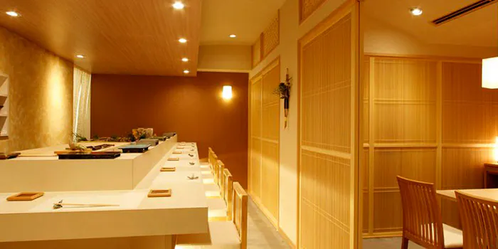 室町 三谷屋