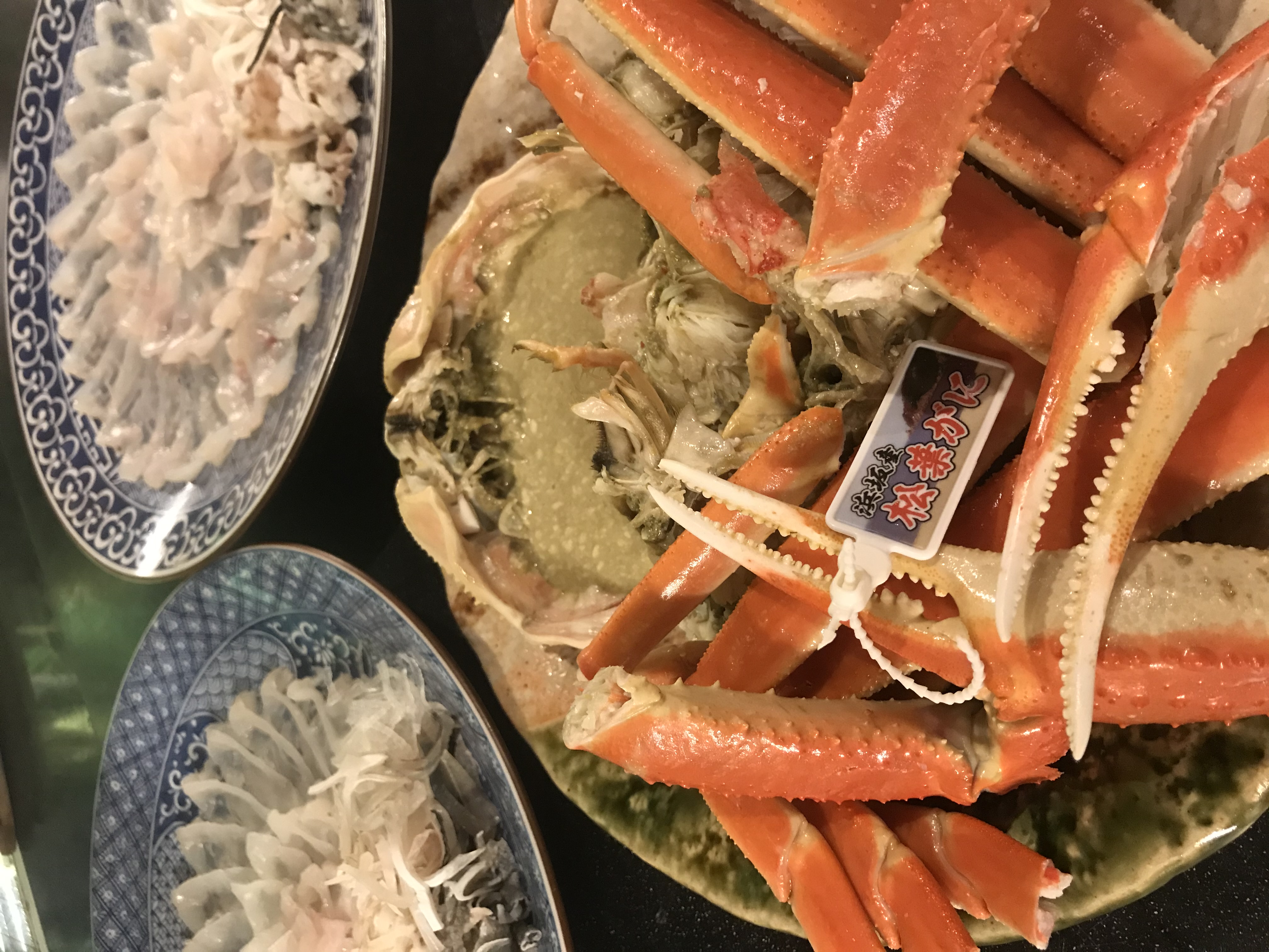 天然 복어와 삶은 마츠바 게 코스 ※2인은 마츠바 게 절반, 1킬로그램 이상 ※마츠바 게는 입고에 따라 시가 변동