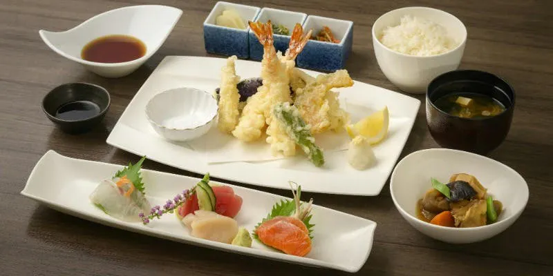 【网络限定附赠1杯饮品】刺身&炸虾天妇罗拼盘御膳
