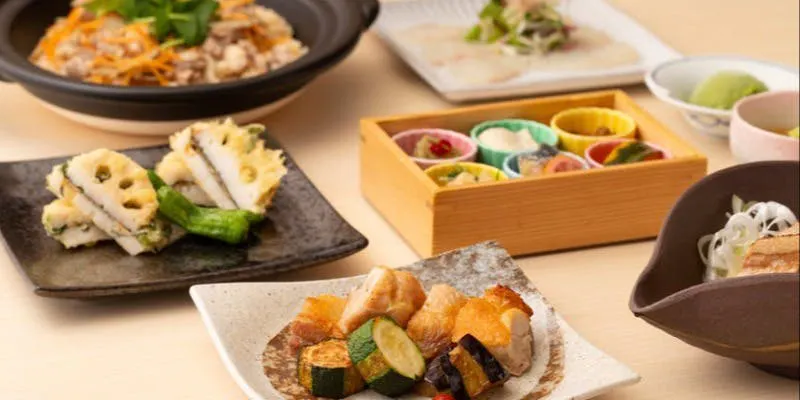 午間套餐「和」富嶽白雞燒烤等,共6道料理