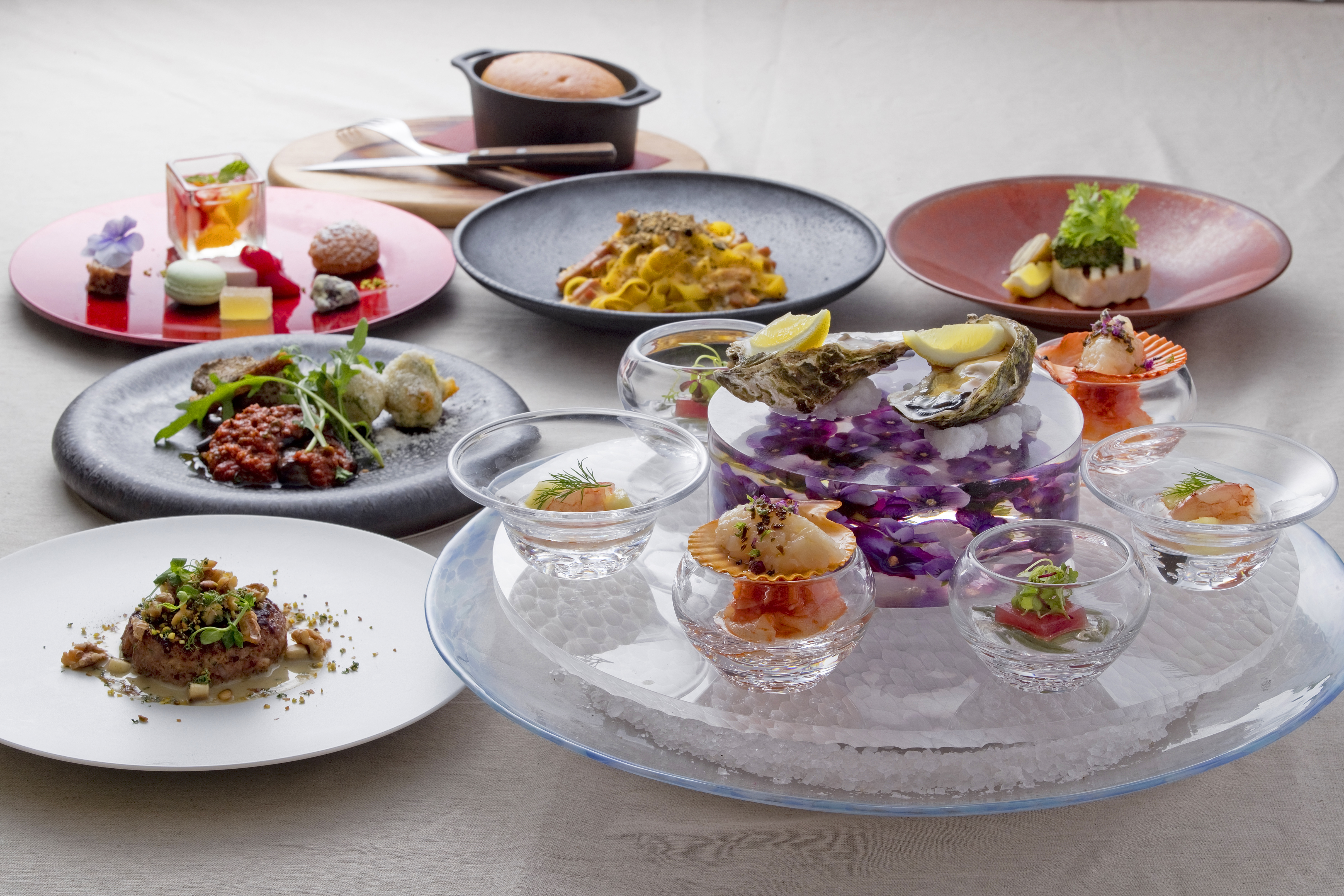 【Sumile DinnerB】スペシャリテ“魚介のスミレプレート”がついたWメインのコース全7品