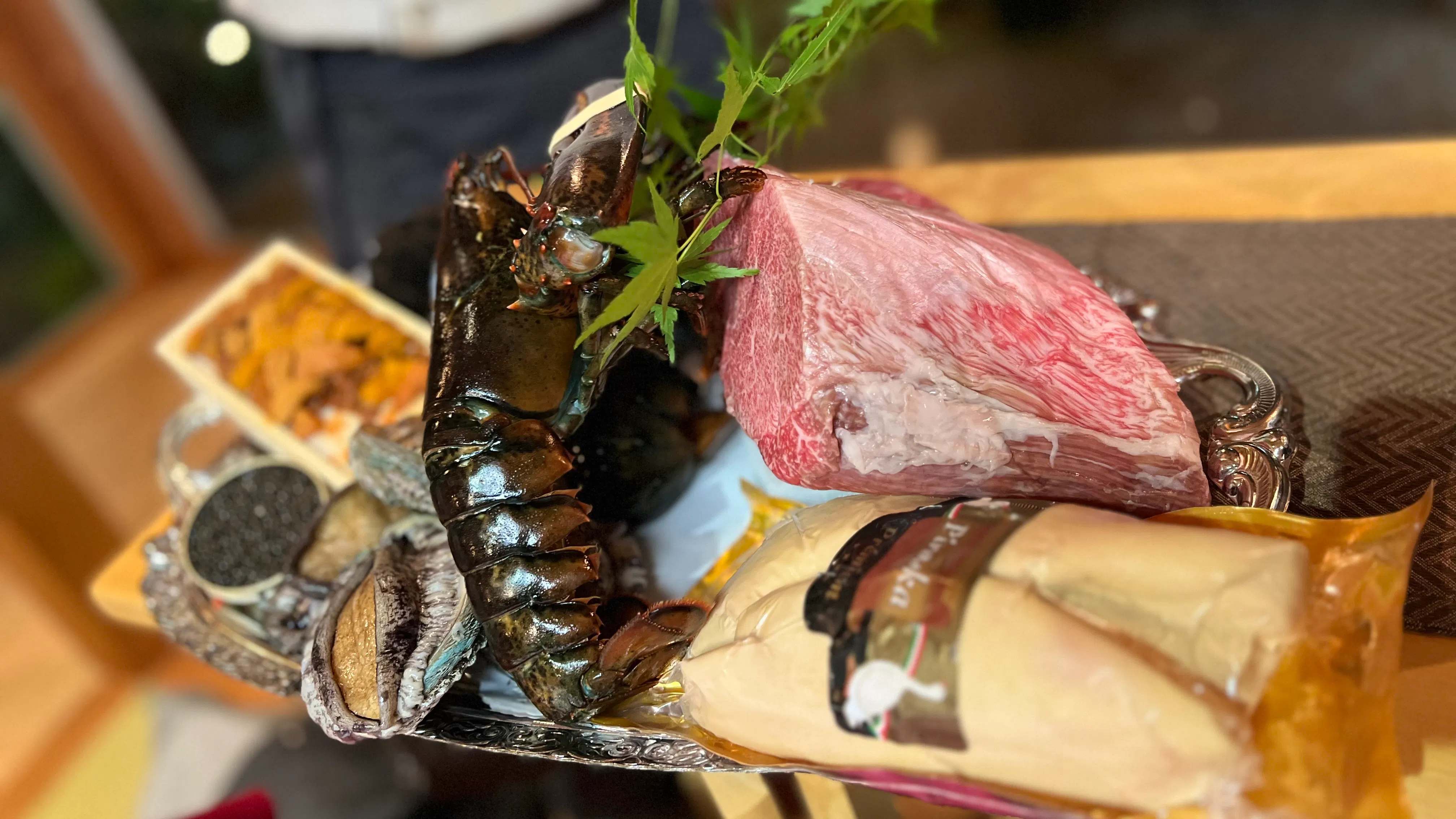 布列塔尼產 活藍龍蝦與A5特上黑毛和牛套餐|附乾杯氣泡酒