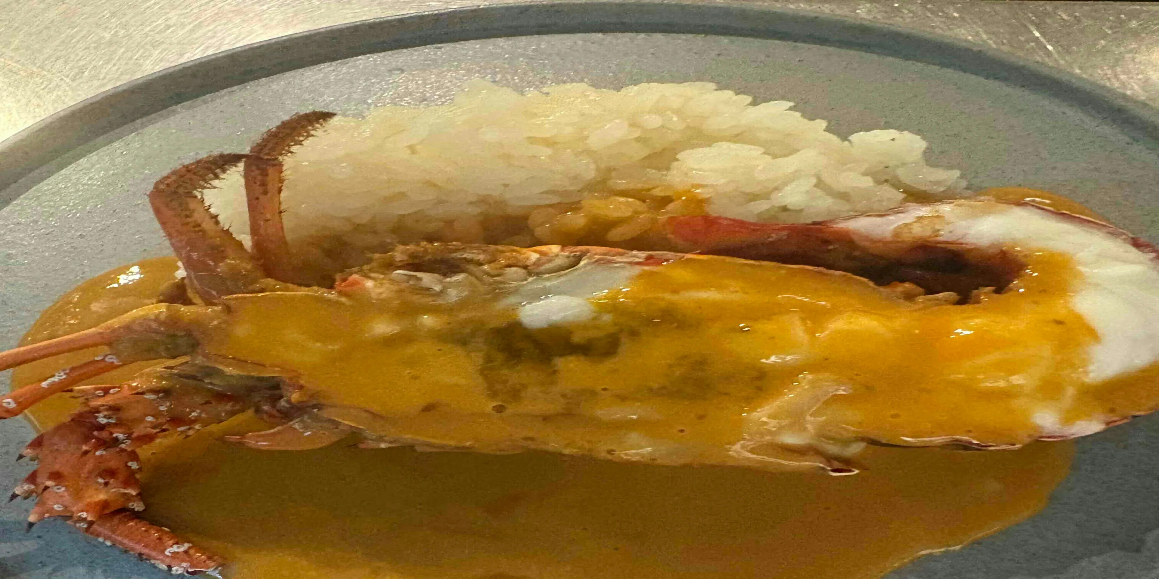 アミューズ