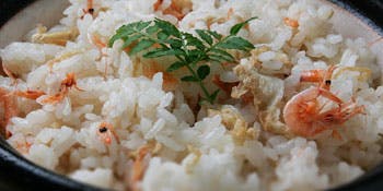 Yuki Course: An authentic Japanese meal featuring 8 dishes, including appetizer, sashimi, grilled dish, and deep-fried dish.