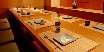 3-hour all-you-can-drink, course with 8 dishes