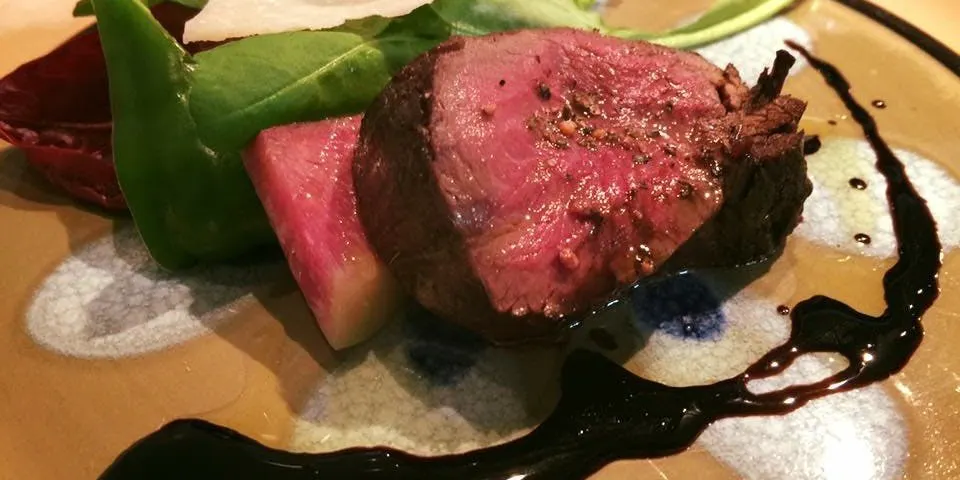 【午餐】超值午餐套餐前菜、意大利面、鱼类或肉类菜肴、冰淇淋、咖啡等共4道菜品