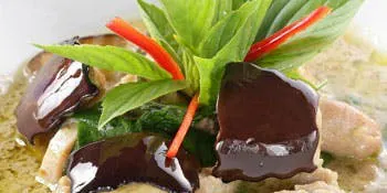 [Green Curry Course] Includes all-you-can-drink & classic Thai dishes