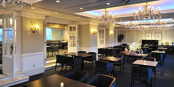 SKY LOUNGE／ANAクラウンプラザホテル松山