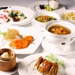 【秋の味覚 上海蟹スタンダードコース】鮑入り前菜、ふかひれスープ、蒸し上海蟹、デザートなど　(期間限定)  10月19日～12月9日
