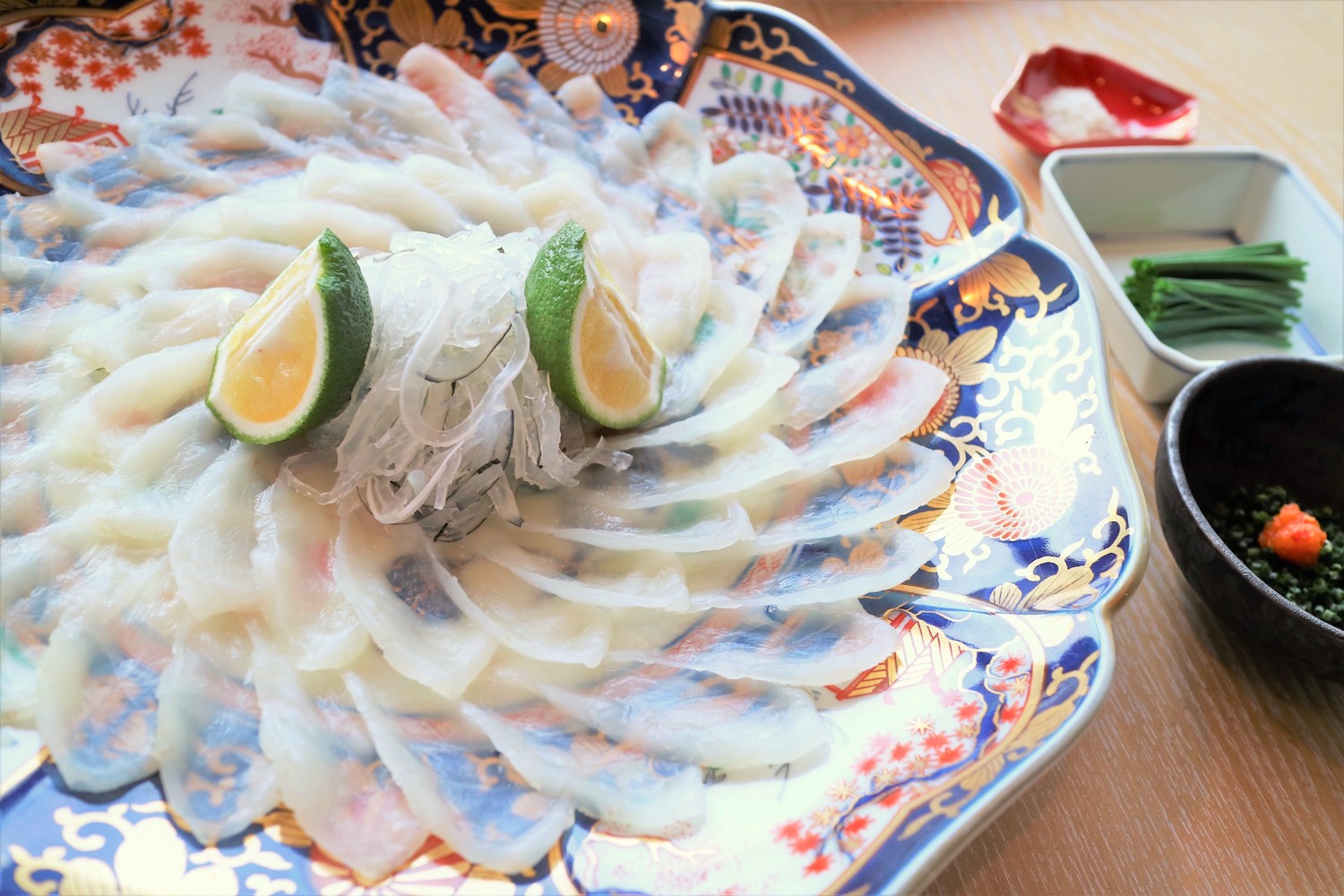 【河豚套餐】炸河豚、烤河豚、丰后牛等 共8道菜