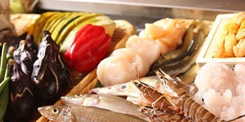 【天青特選】干貝天婦羅搭配魚子醬，享受時令食材的11道天婦羅全品項套餐