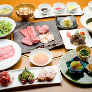 【人気No.1】「特上おまかせコース」ワンランク上の上質なお肉をお客様に合わせて肉ソムリエがご提供