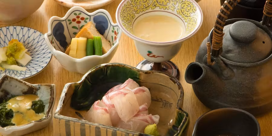  【銀座 すが家 お昼の定食】広島天然鯛茶漬け お抹茶付