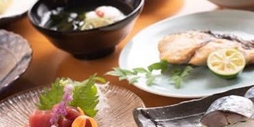 [Seasonal Kaiseki Cuisine] Sashimi, grilled fish, tempura, hand-made soba, and more, totaling 8 dishes.