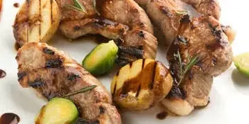 【プリフィクスランチ】前菜盛合せ、魚or肉が選べるメインなど全3品