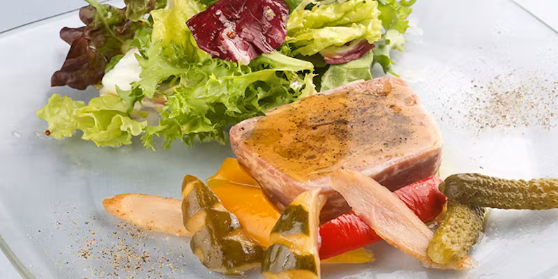【ご褒美ランチ】前菜盛合せ、魚＆肉のWメイン、デザート4種盛合せの全4品