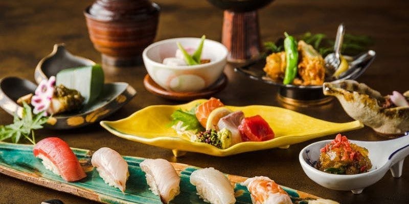 [Keyaki] Enjoy a full-course Japanese meal with nine dishes featuring seasonal fresh fish and ingredients.