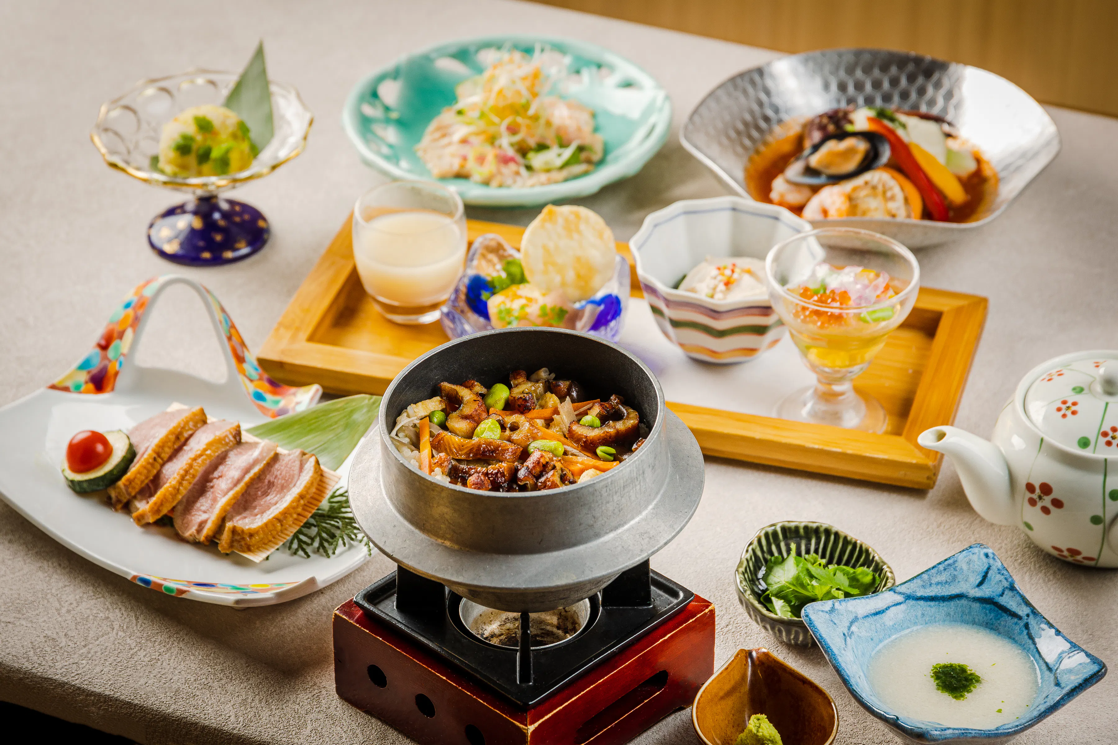 【美食コース】熟成牛タン・北海鮭のひつまぶしコース全9品