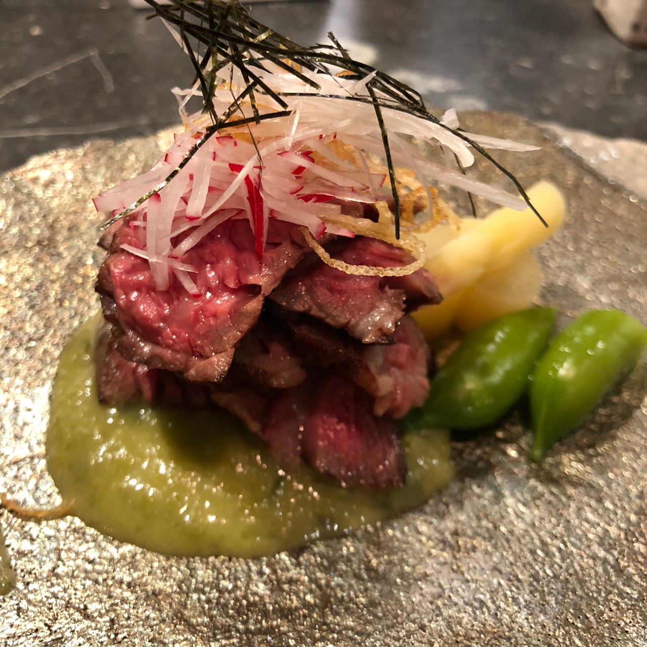 【特別懐石】由當季最上級食材組成的全10道菜
