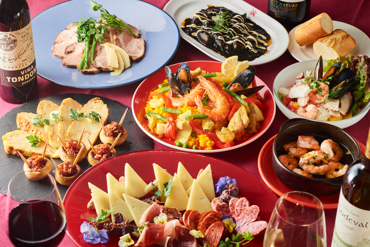 【期間限定プラン】《Cava飲放題》➕《アルハンブラビール飲放題》➕《大皿パーティーメニュー全11品》➕《通常の飲放題》