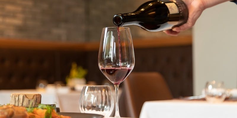 [Japanese Wine Pairing Course] From June 25 to late September, peach soup will be served.