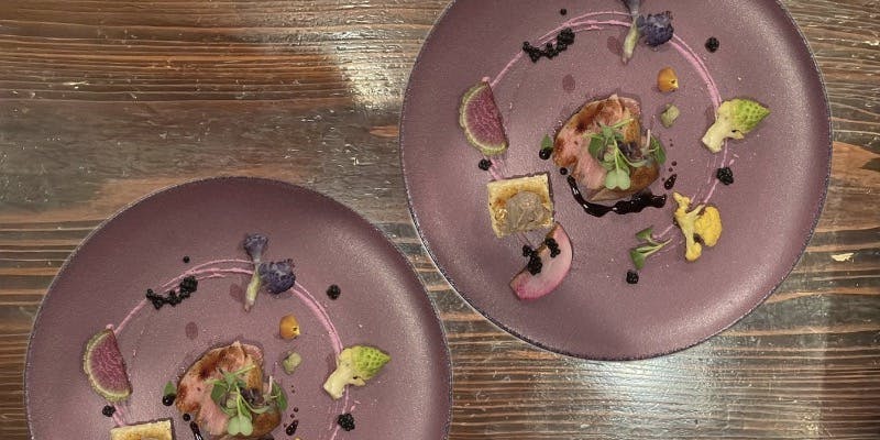 [For Those Looking to Enjoy a Slightly Luxurious Course] 9 Dishes