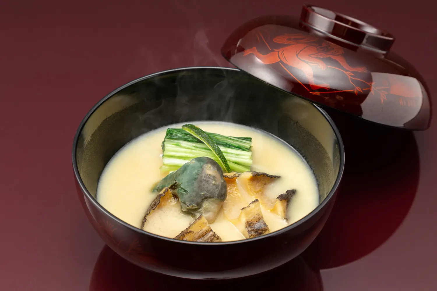 雅套餐【鲍鱼白味噌、京都牛肉、鲭鱼寿司、时令鱼、使用京都蔬菜的套餐】