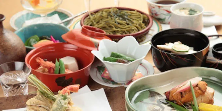 【山吹ーやまぶきー】前菜・吸物・造り・炊合せ・焼物など全10品