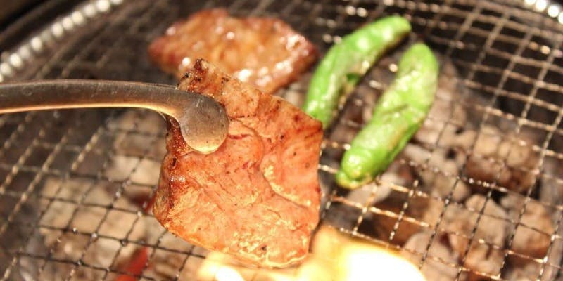 【休日ランチ限定！国産牛焼肉コース】上タンをはじめロース、カルビ、ハラミにユッケなどボリューム充実