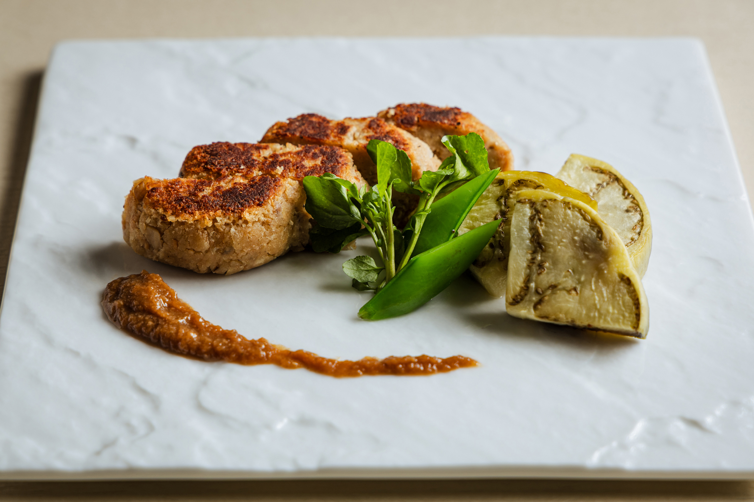 【ビーガン/ベジタリアンコース・彩】旬の食材を使用したお料理を堪能・海外からのお客さまにも好評です！