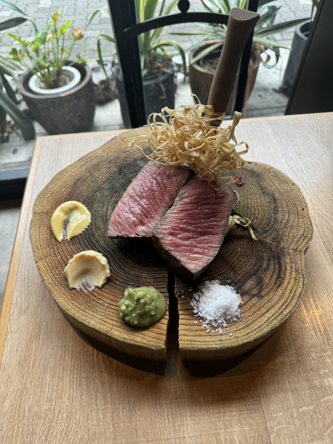 [Gourmandise] 7 courses including Kuroge Wagyu steak and seasonal Caprese