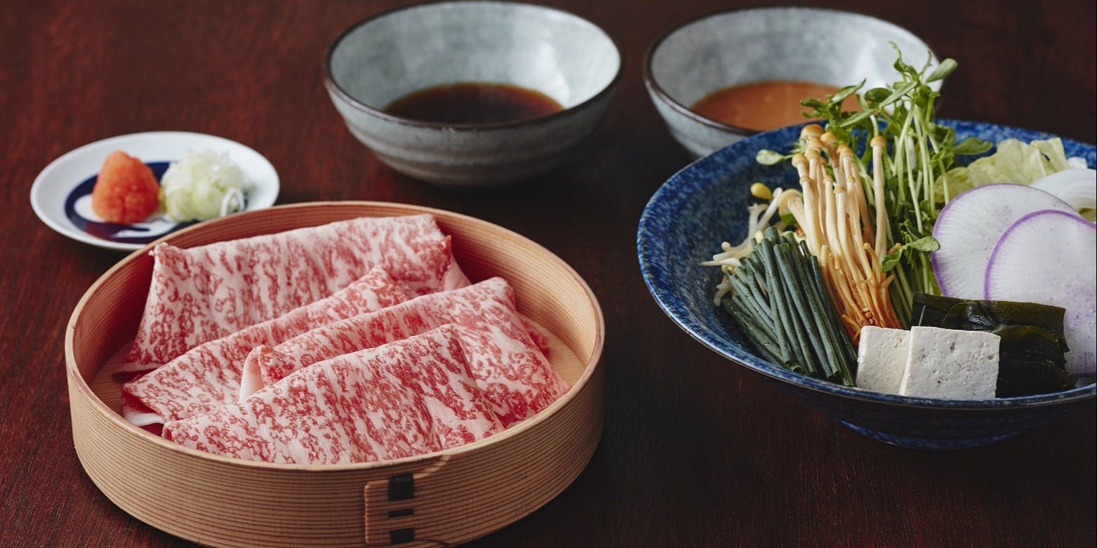 【DINNER】야채 무한 제공／한정 20인분! 마츠사카 소고기 (160g) 샤브샤브 또는 스키야키