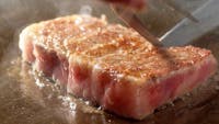 [Web Exclusive Course] Feast on a steak grilled right in front of your eyes.の画像