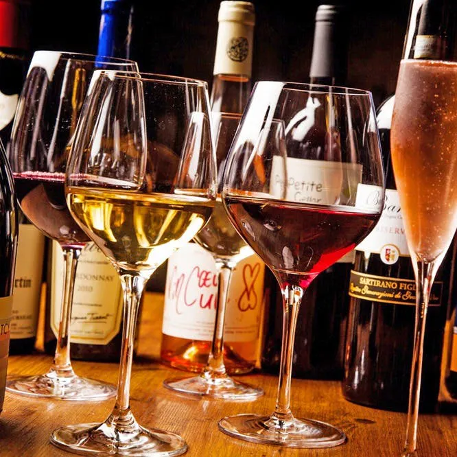 MEAT&WINE WINEHALL GLAMOUR 新橋