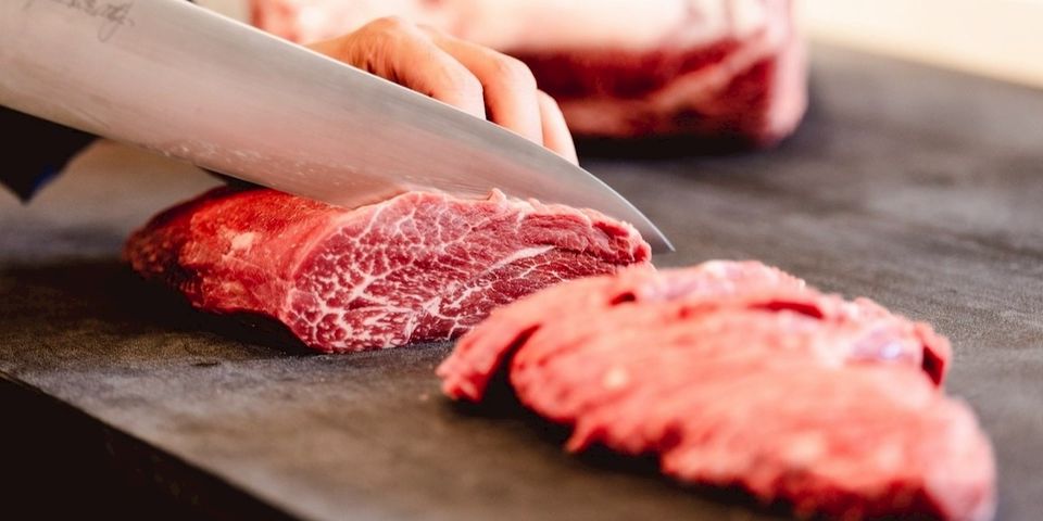 ★期间限定★ 北阿苏 产山村 “幻之赤牛” 博多炖肉锅特别套餐