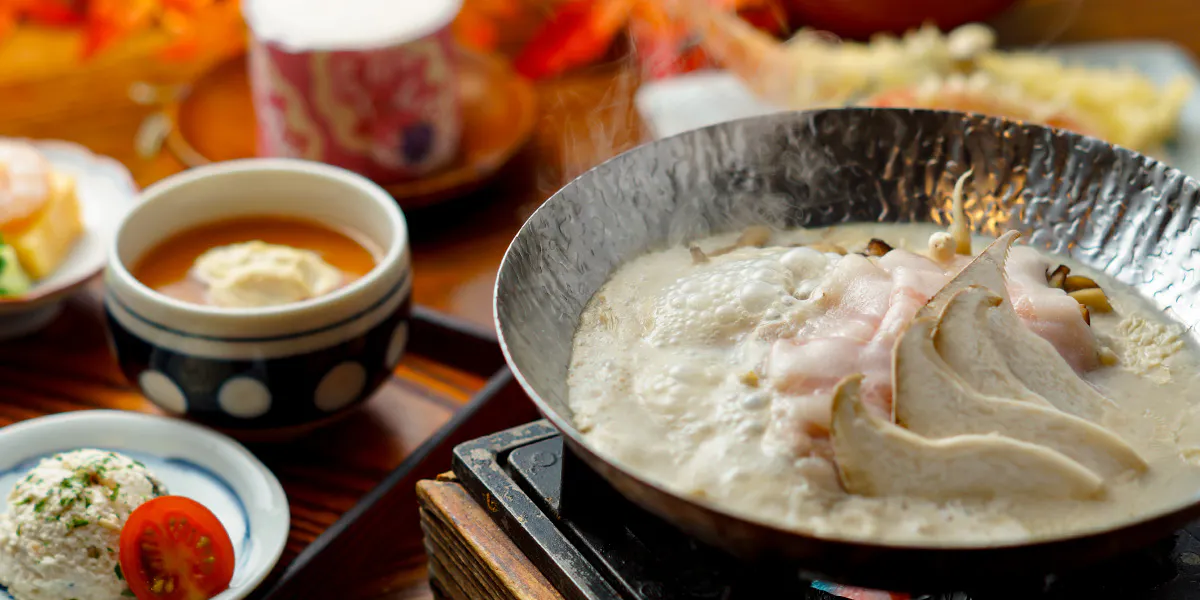 [Banquet] Mushroom Hot Pot with Matsutake and Iwachu Pork, 6 Dishes / Tempura, Sashimi, and More